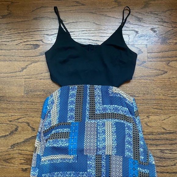 Like Mynded patterned maxi dress with cutout - Picture 3 of 7